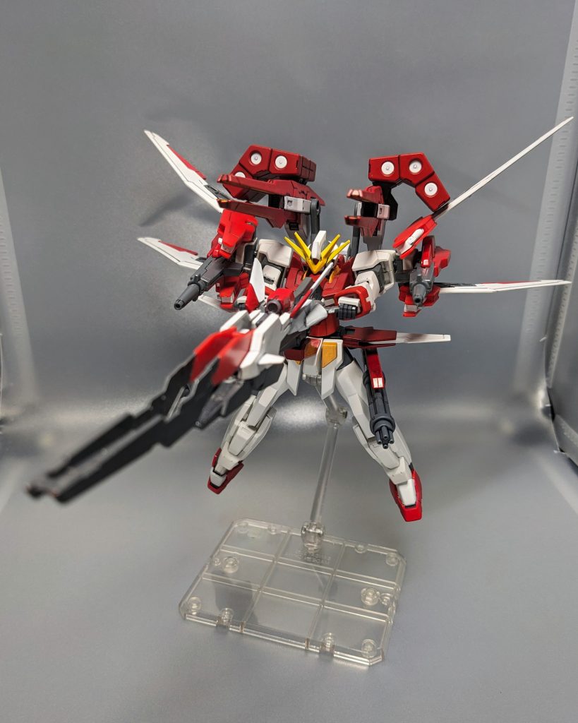 全武器の砲身を前方に向け、ライフルを胸のハイメガキャノンに接続することでフルバースト形態へ移行。変形機能をオミットし、代わりにストライダー形態での推進力をフルバースト時の反力として利用することで威力を底上げしている。そのためフルバーストの威力はチーム内最強を誇るが、 エネルギー消費が激しく１度のバトルで１回しか使えない。