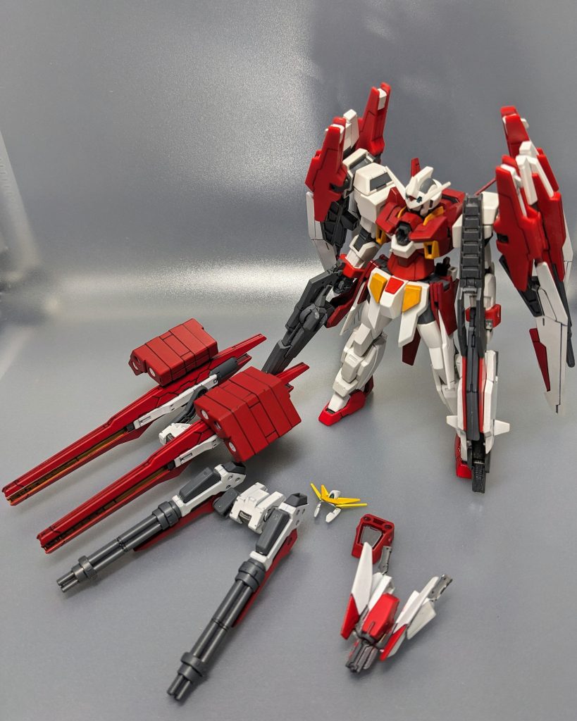 ■工夫点追加パーツは着脱可能で、強化前のガンダムAGE-2フルフェダーバレッドを再現できます。