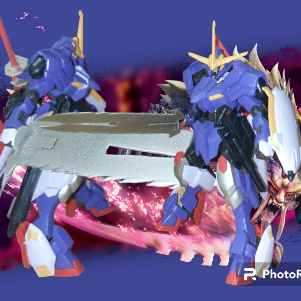 ガンダム端白星マガラ 大剣装備