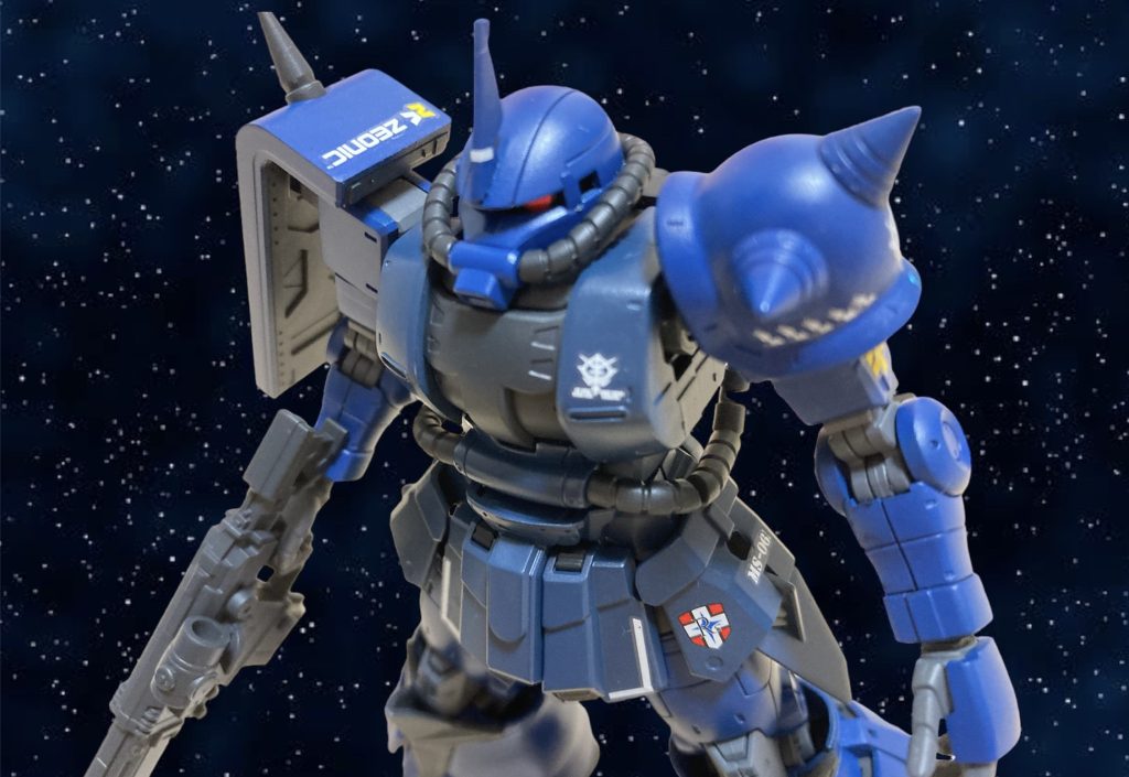 カラーはランバラル専用にしました。塗料は先日アップしたグフカス高機動型の余りです（少しだけ明るめに再調色）もともと迷彩カラーにするつもりはなくてザク2の緑と迷いました。ちなみにまだ艶消しトップコートを吹いていません