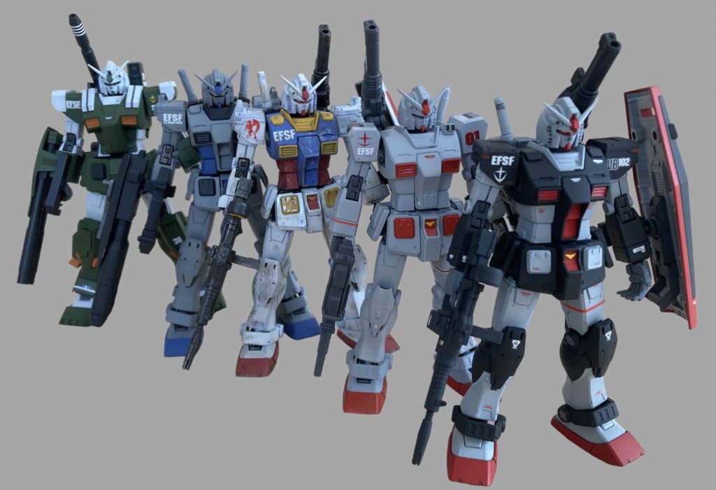 これまで作ったRX78シリーズ奥からフルアーマー、G3、02、ロールアウト、プロトタイプ。やっと一通りのバリエーション機を製作できました!オリジン版ガンダムはカッコ良く、スタイルも良いし改修しなくていいので好きです。