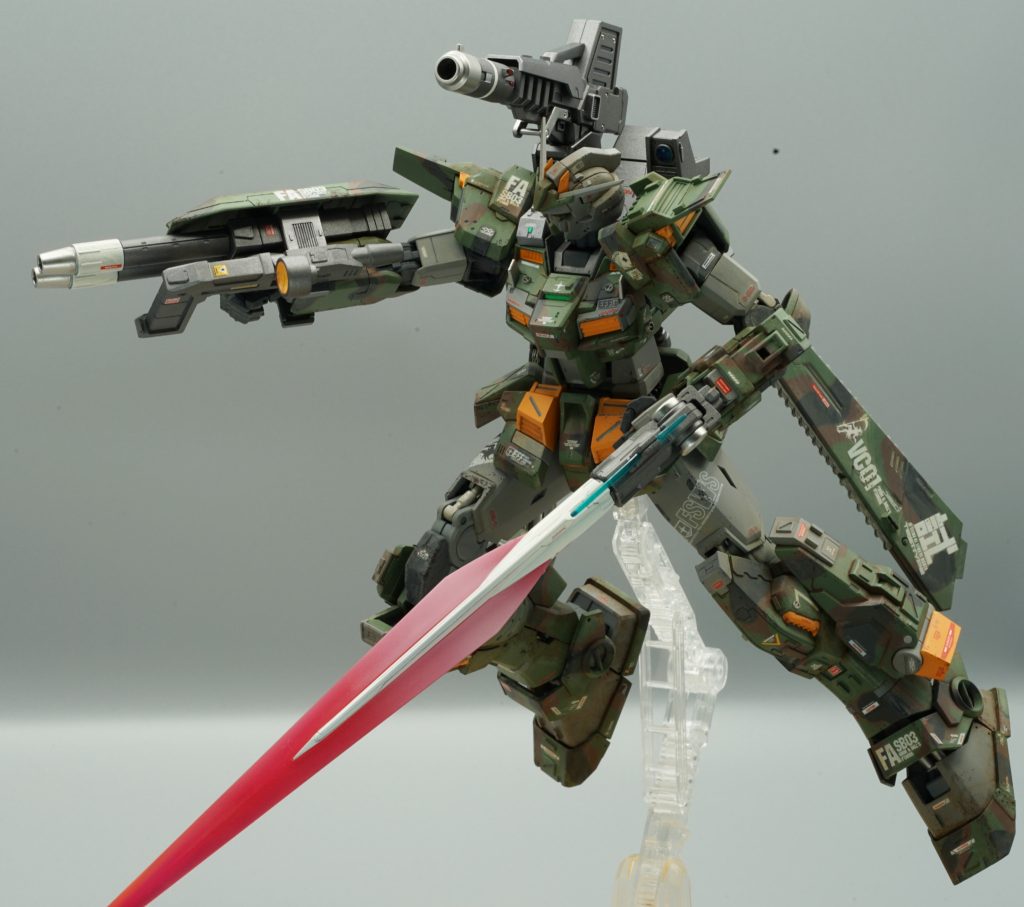 ビームサーベルがデカい!