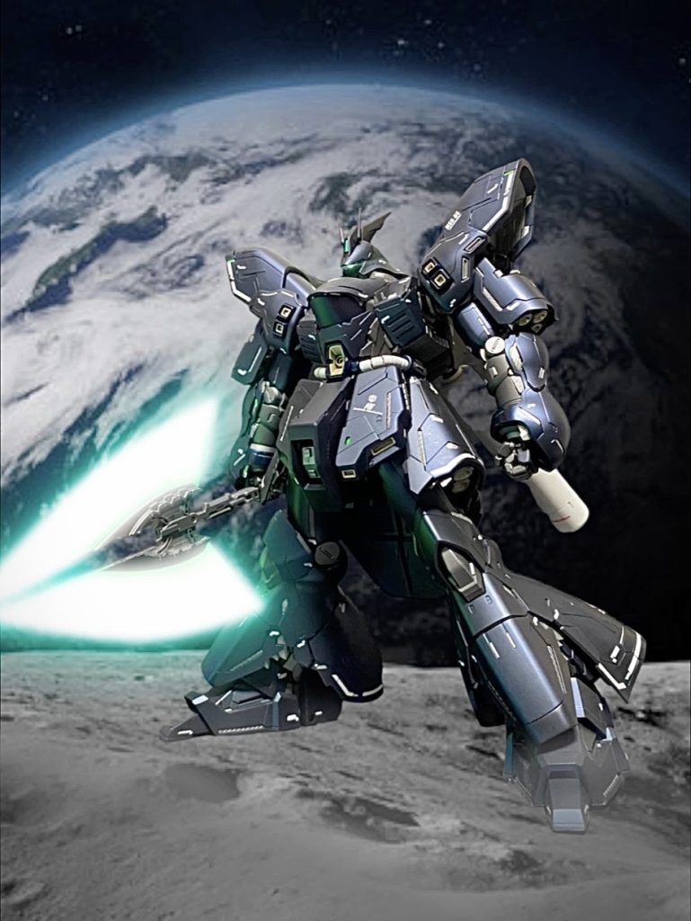 最後は一番適当に合成してみたモノです😅。カラーレシピ本体外装…プリズムブルーブラック(ガイア)膝•前腕一部…グラファイトブラック(クレオス)内部フレーム…メカサフガンメタ(ガイア)スラスター内部…チタンゴールド(タミヤラッカー)動力パイプ•プロペラントタンク…ニュートラルグレーI(ガイア)ファンネル…プライマリーメタリックレッド(ガイア)モノアイ•差し色…蛍光イエローグリーン最後にデカールを貼り、乾燥後にセミグロスクリアープレミアム(ガイア)でオーバーコート…でした‼️