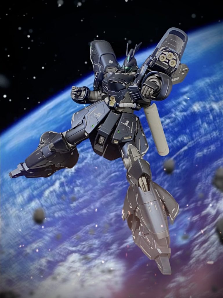 三枚目は、もう少し派手なポージングにチャレンジしてみた結果です😅。『逆襲の…』の劇中でも肉弾戦してましたし、こんなのもアリかなーと思いまして。