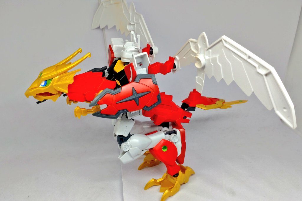 太陽神ラーガンダム–3枚目/制作者：シン