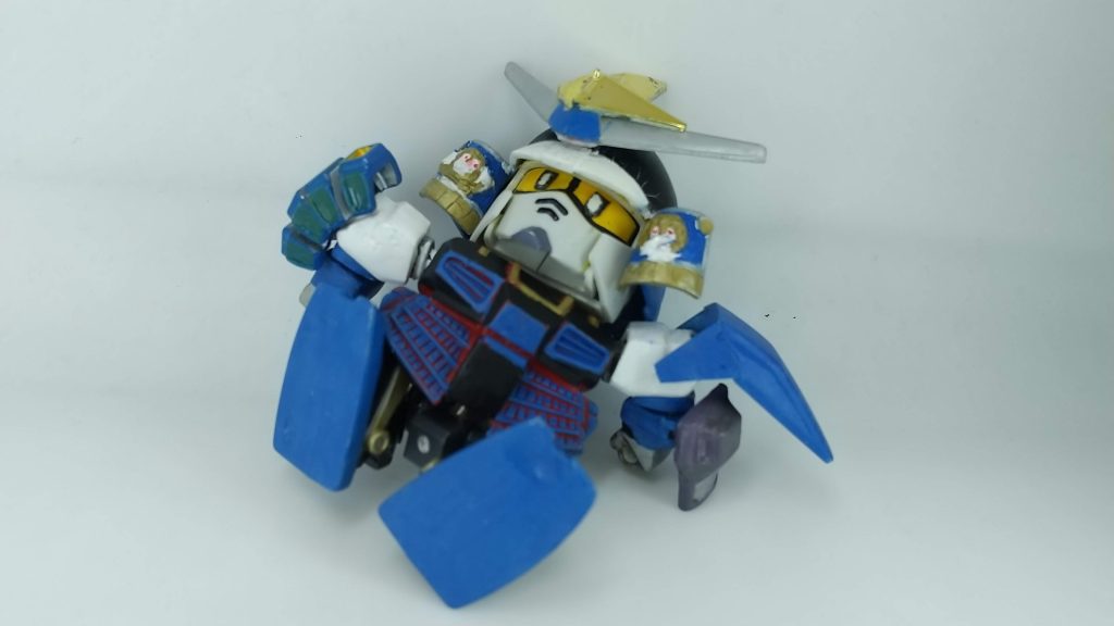 下半身はバネ固定なので90度曲がります。SDでおなじみのズッコケも再現できました。