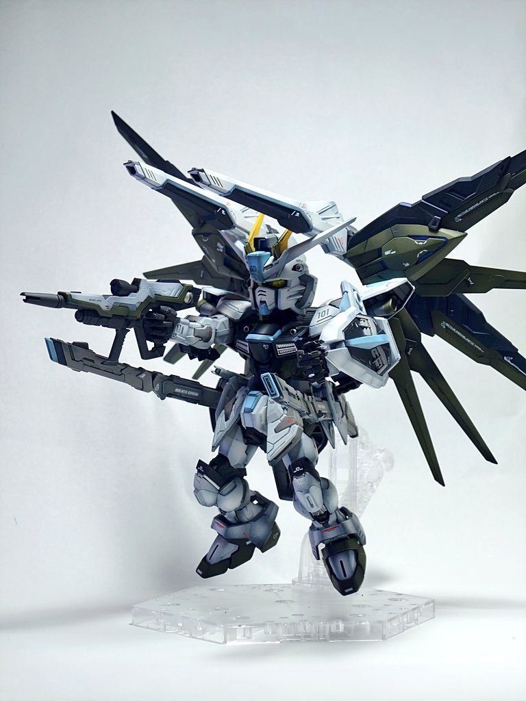 MGSDフリーダムガンダム–5枚目/制作者：しさお