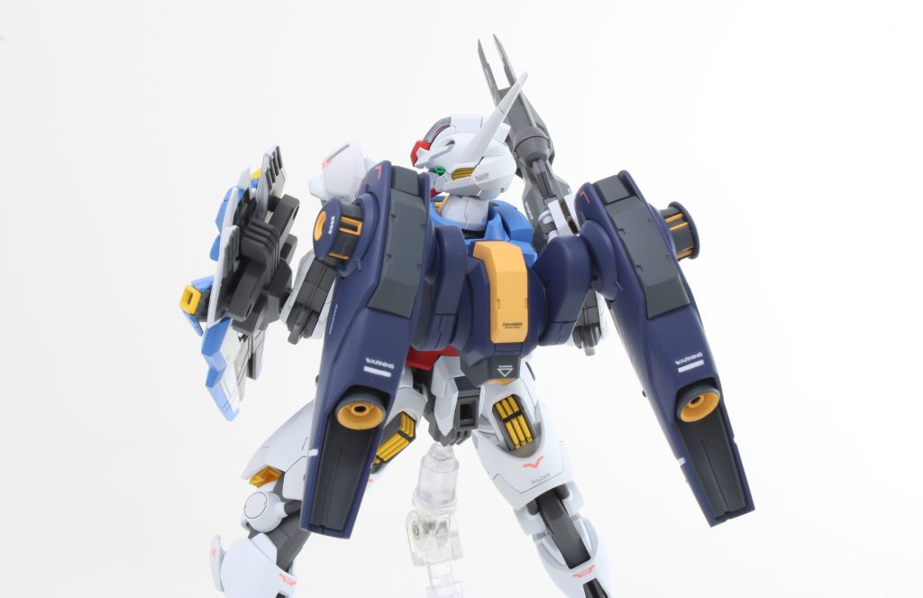 オプション装備のミラソウル社製フライトユニットも製作こちらも合わせ目処理しています