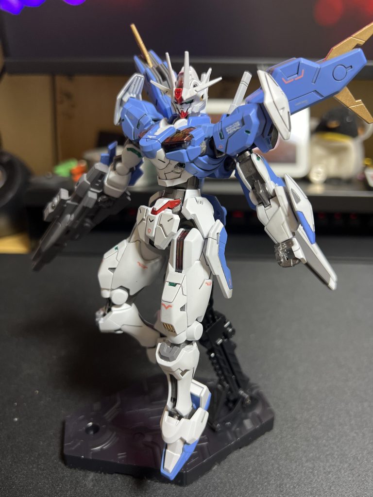 引きで1枚水性ホビーカラーで全塗装(一部ガンマカ)肉抜き穴はパテで埋めましたがあんまりわからんです