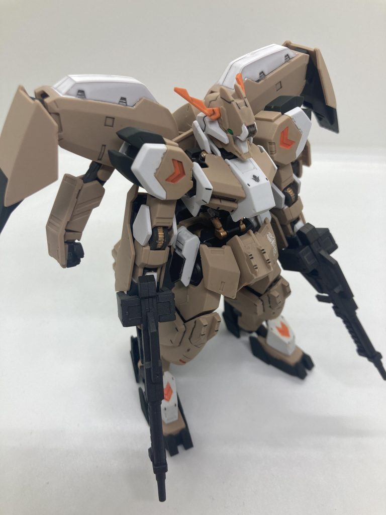 せっかくの4本腕なので専用のライフルを4本持たせたいところですがなかなか見つかりませんね。また中古屋さん巡りをして探してみたいと思います。最後までお付き合いありがとうございましたm(_ _)m