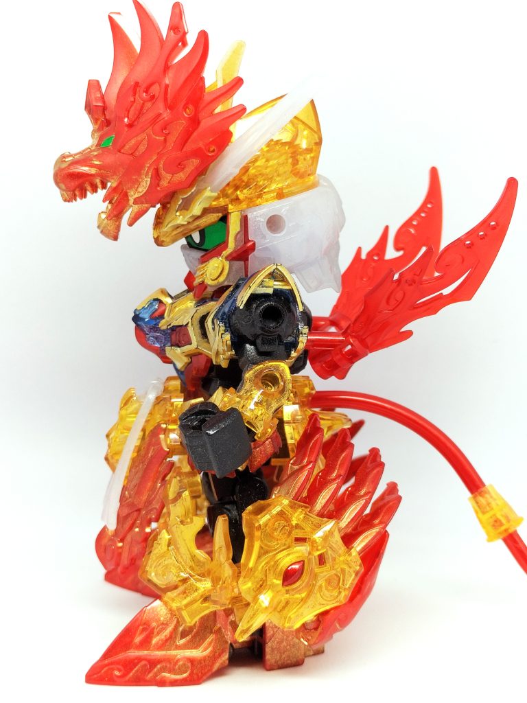 顔の横につけるパーツを足首へ、足首につけるパーツを背中へ変更してます。