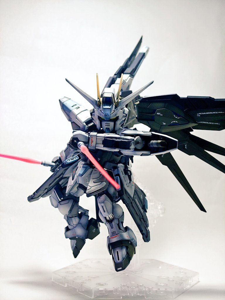 MGSDフリーダムガンダム–2枚目/制作者：しさお