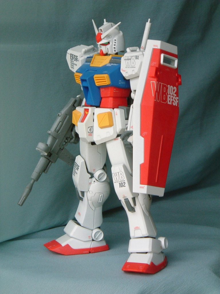 2004年に撮った写真です。この時はまだデカールの赤は退色していません。