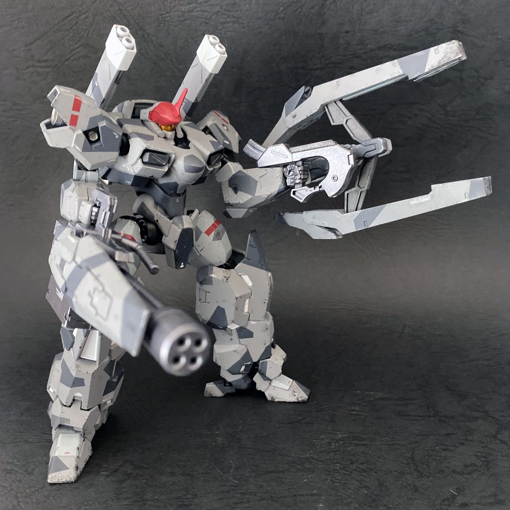 シールド展開状態。