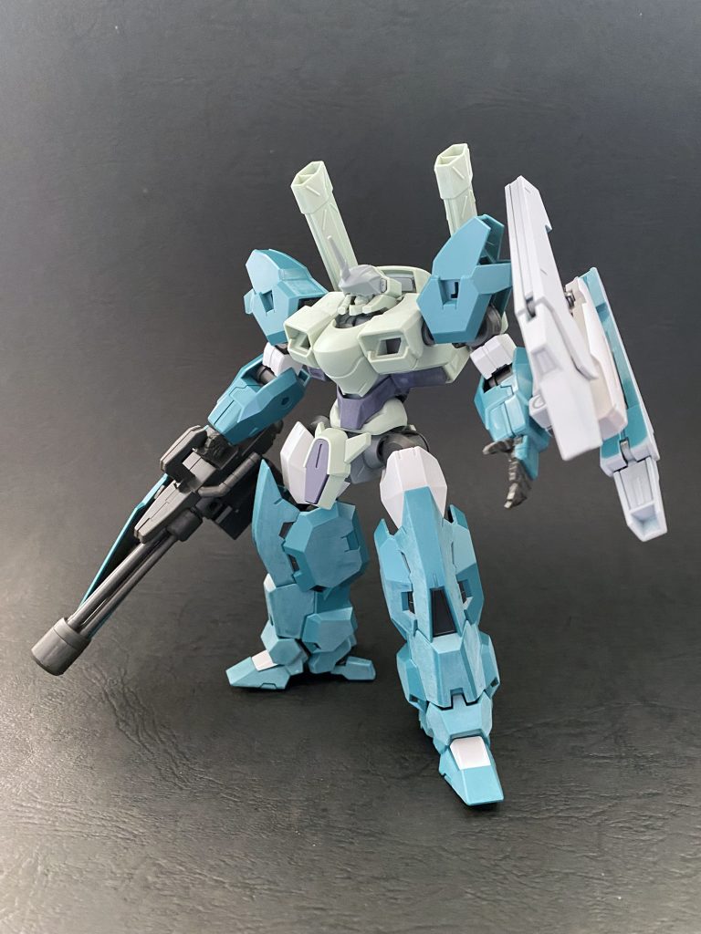 仮組みして、カラーリングを考え中の頃。