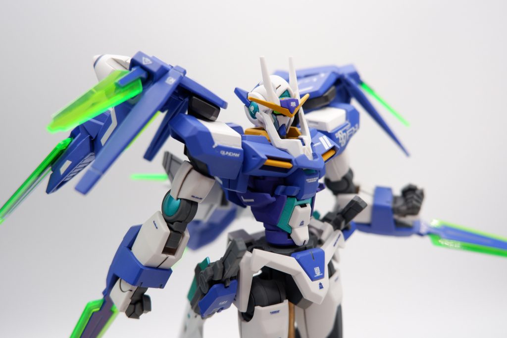 レギュレーションとしてビルド系での使用キットは接続部分でボールデンアームアームズ、バトルアームアームズしています ダブルオーダイバーアークと並べるのが楽しみです(*´∀`*)