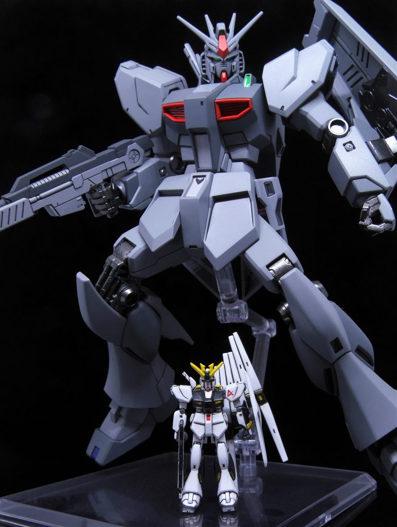 EG νガンダム とのサイズ差はこんな感じ☝