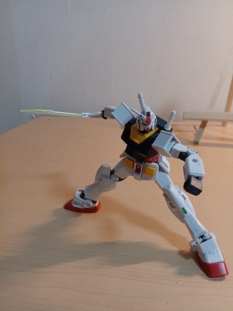 恒例のGバウンサーからパクったシリーズです。今回はシグルサーベルを装備させました。結構いい感じではないでしょうか？