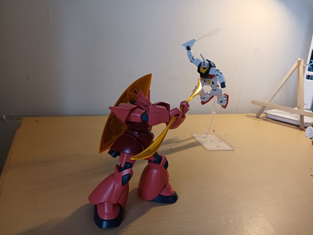 シャア「ミノフスキーが濃い...。この感覚...ガンダムか！」