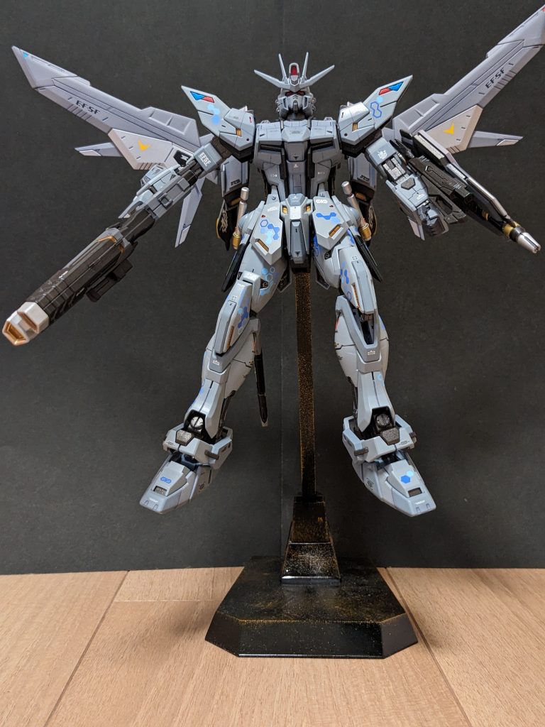 ここからは付属の台座を使って…