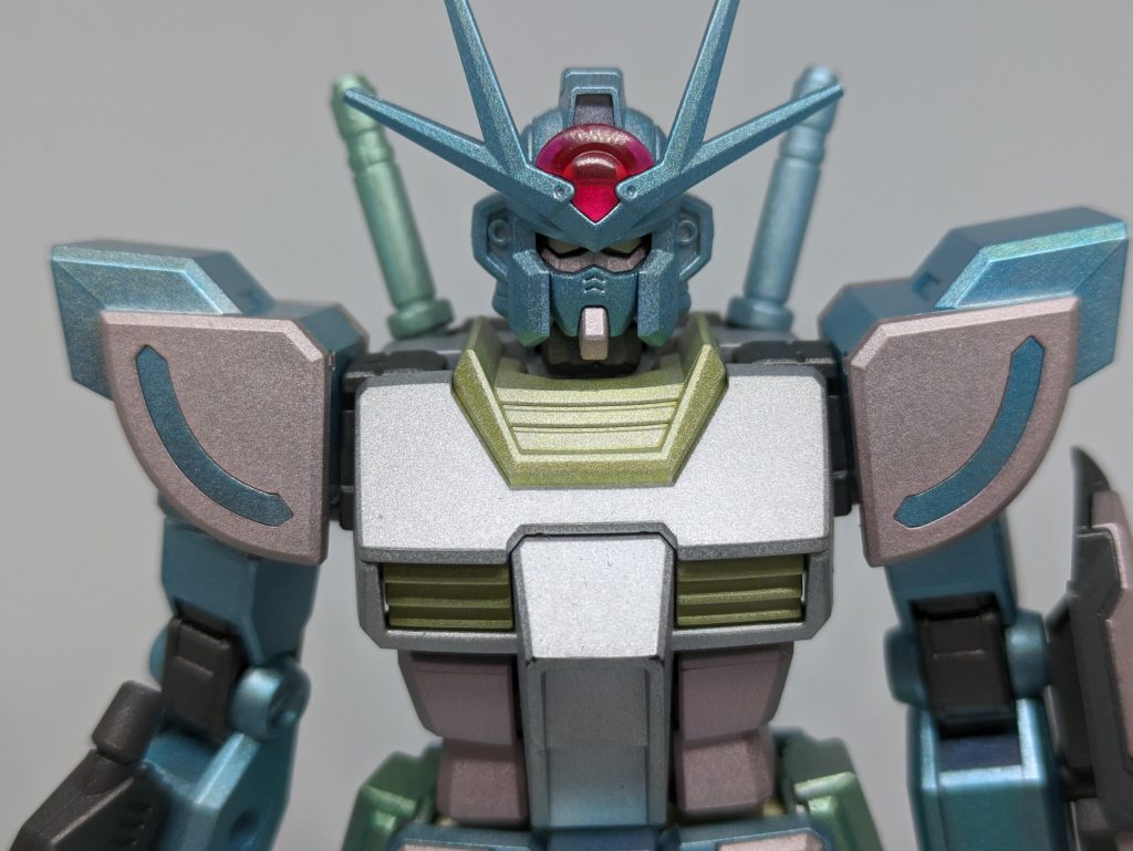 胴体ドアップ。胴体の黒部分はシルバーにしてみました。ただのきまぐれですｗ