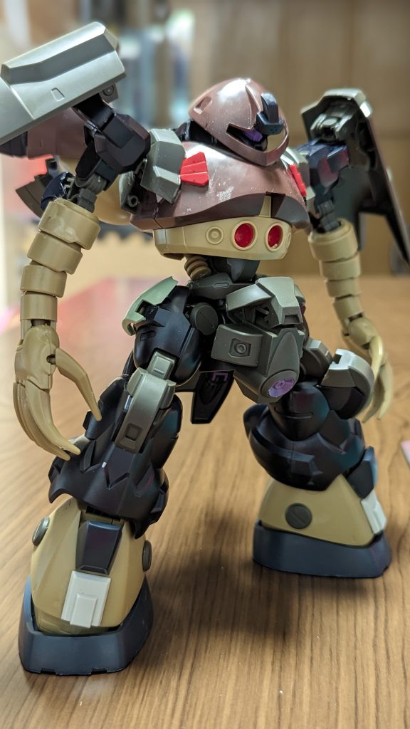 最初は顔の中にディランザ入れてました笑