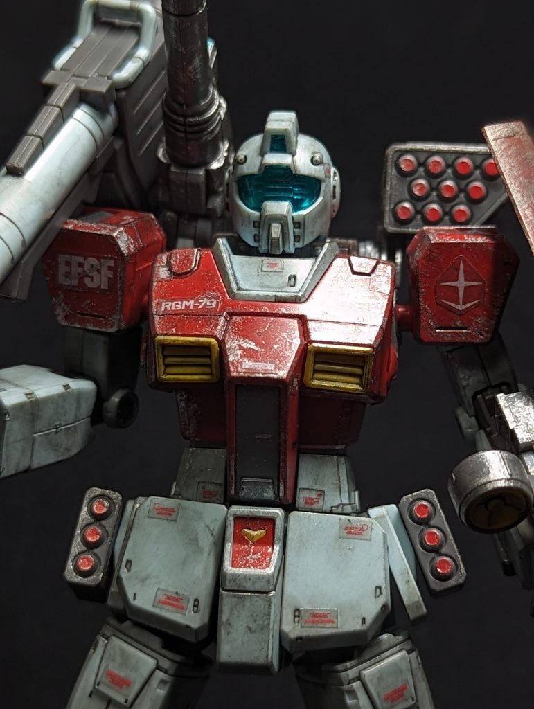 ビームライフル、ハイパーバズーカ、ミサイルポッド、ショルダーキャノン、ビームサーベル×2、これでエースパイロット搭乗したら、大活躍すると思います👍