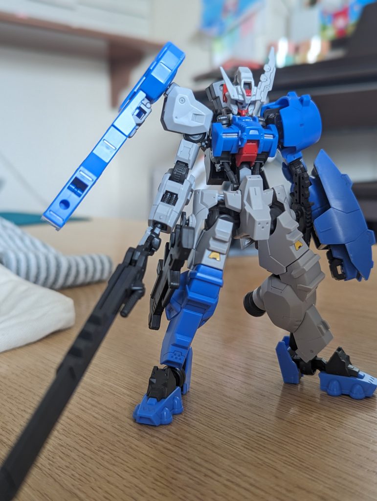 武器もかっこいい!しかし、持たせづらい…