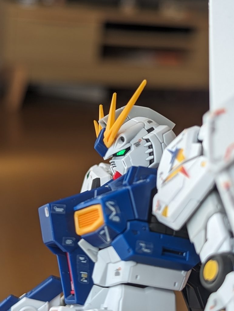 横顔がいいです。