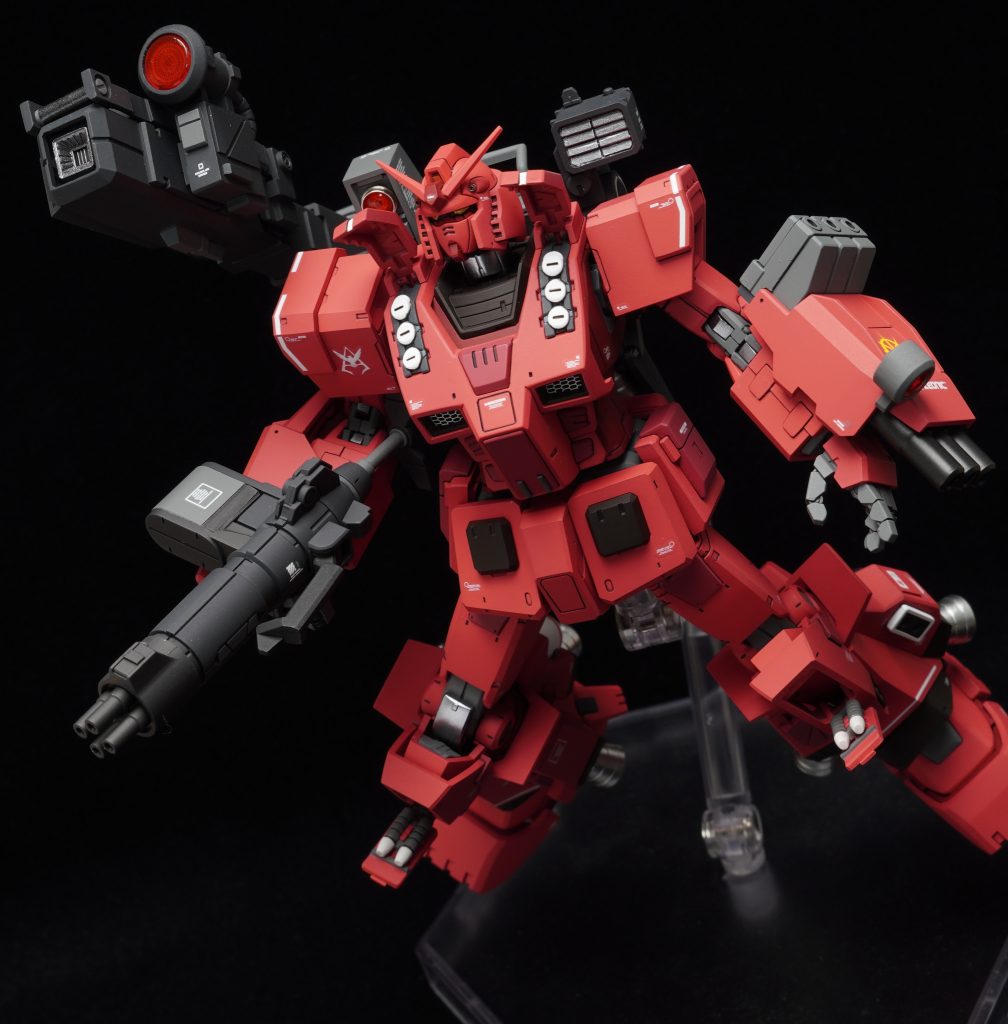 アクトザクから貰った4連装マシンガンもいいかんじです！こちらが拡散型の構えです💡