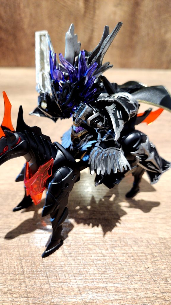 マスクの影響で全身ダーク苦しみ感を出してみた。ダークアーサーガンダムマークIIlは自作というより検索で発見した方のカッコいい塗装を真似ました