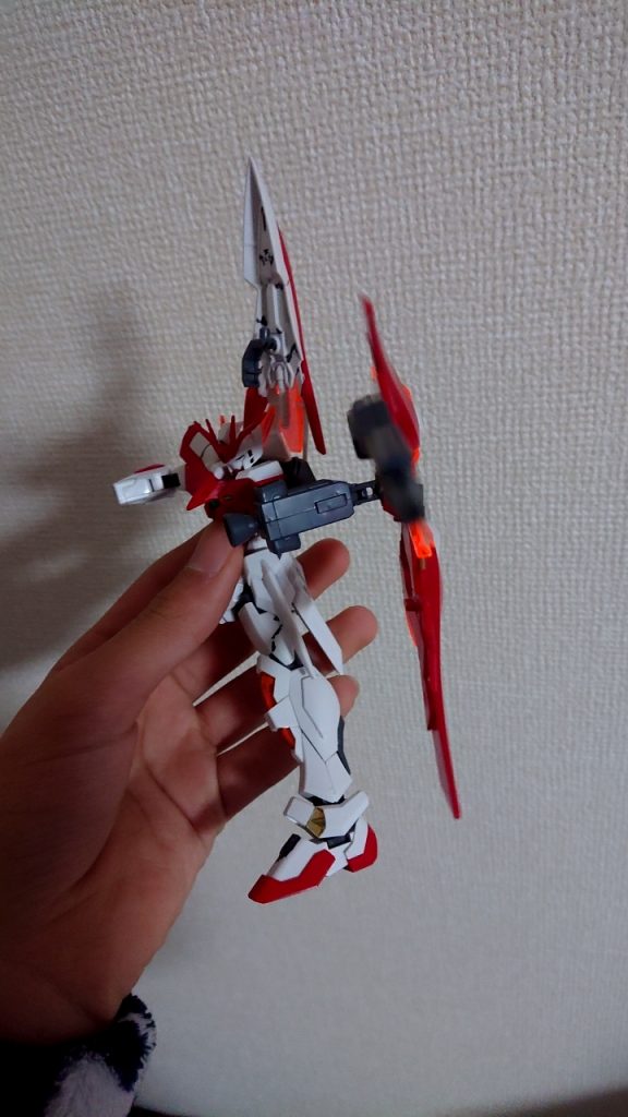 試作型といわれる本機だが、かなりの耐久性をもっており、1/2が大破しても機能すると言われているが、それは確かなことではない。