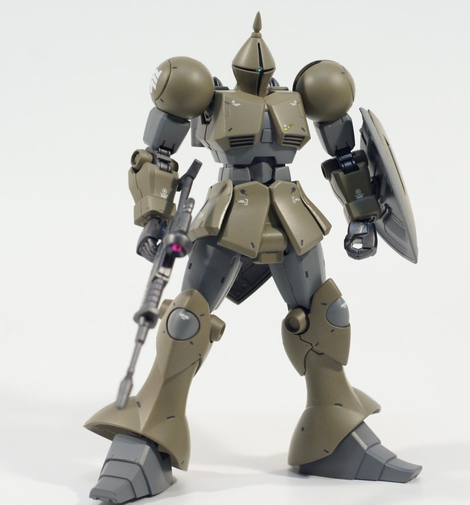 【改修内容】・モノアイにVCドーム、スコープにラインストーンを使用。・武装を変更。・シールドをハーフシールドに。・エッジ出し。・モールドの掘り直し。