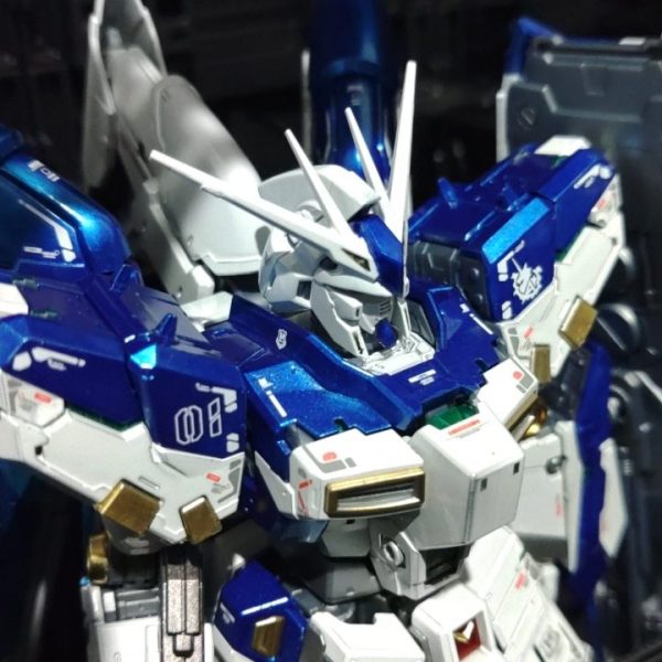 Hiｰνガンダム　チタニウムフィニッシュ部分塗装筆塗り
