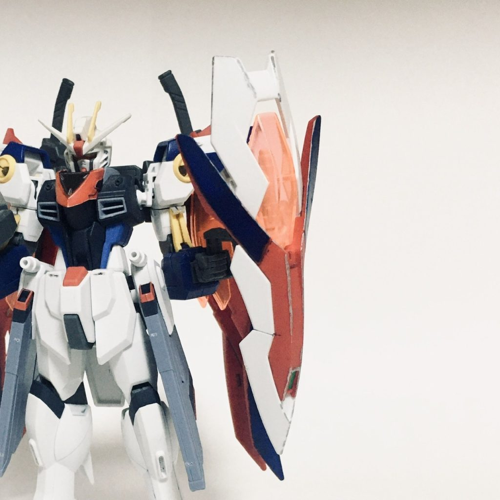 アンチビームシールドです。対ビーム処理が施され、鉄壁の防御力を誇る盾になります。