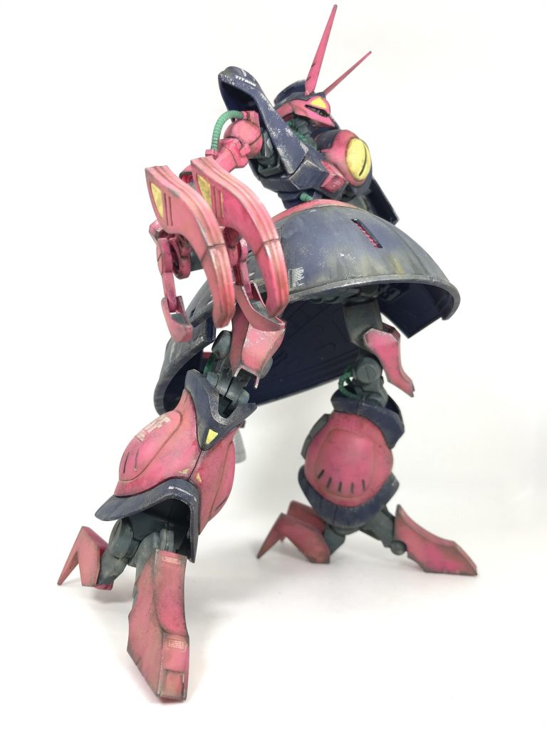 ウェザリング工程は…ウェザリングカラーマルチブラックでウォッシング→水性ホビーカラー焼鉄色でチッピング→リアルタッチマーカーで陰影付け→水性ホビーカラーシルバーでチッピングハゲ表現→ウェザリングカラーマルチホワイトでくすみ表現