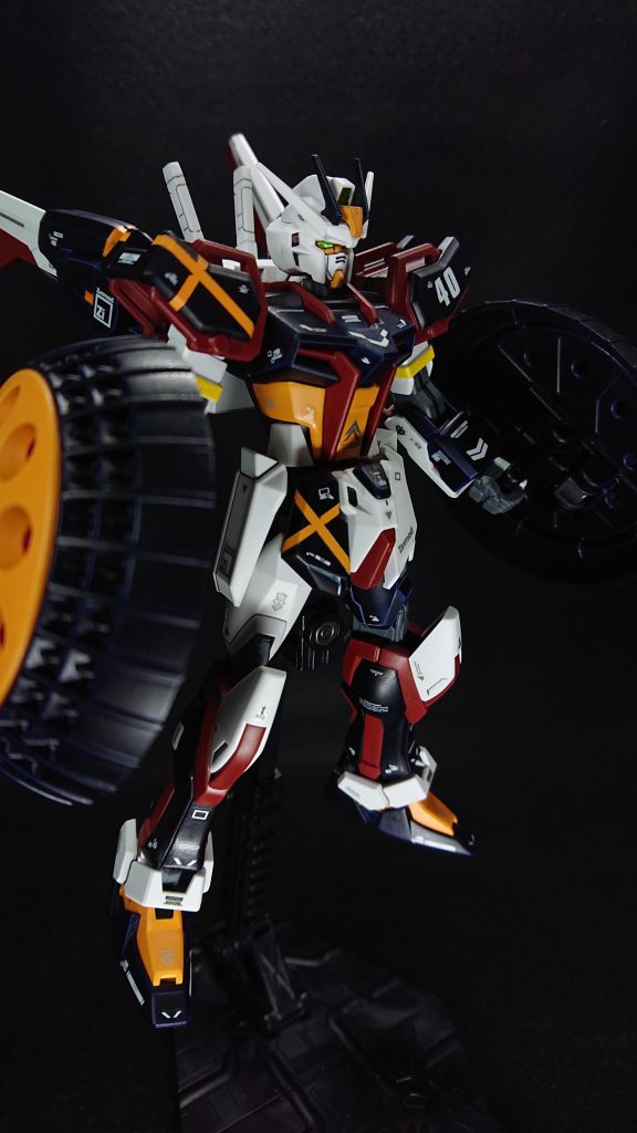 頭部　　　　：ストライクボディ　　　：ストライク腰部　　　　：ストライク肩　　　　　：ストライク腕部　　　　：ストライク脚部　　　　：ストライクバックパック：キャリバーン武装　　　　：ミサイル・シールド(ヴァリュアブルポッド)