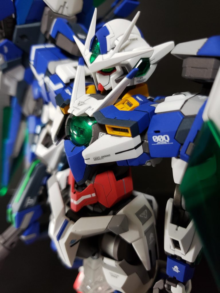 見様見真似で何とか完成しました。スジボリやプラ棒プラ板を使ってディテールアップしました。