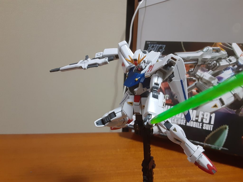 稼働範囲が凄いのでポージングがバシバシ決まるのもお気に入りポイント。いつかMGも欲しいけど、なんか満足しちゃってるw 旧MGも良さそうなんだよなー