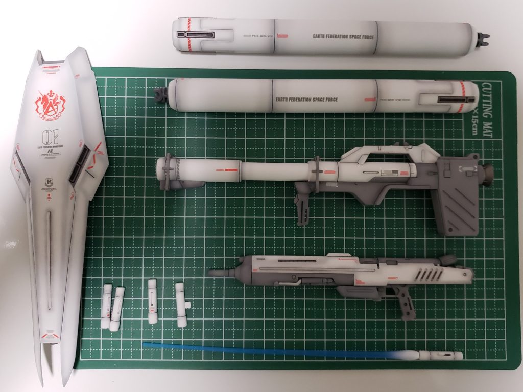 せっかくなので武器類のアップも。