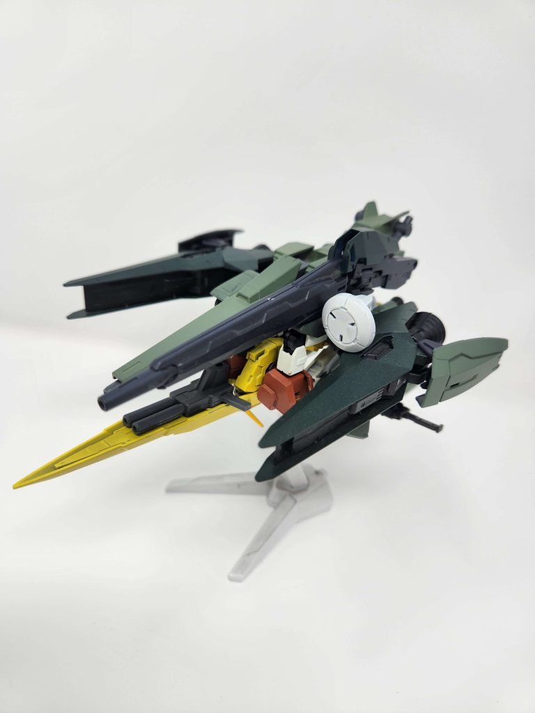 The transformation was a challenge to make it right and the result is not half bad. The beam smartgun is still active in transformation along with the shield beam gun. This form gives it more speed then in MS form.