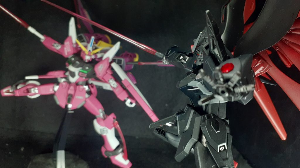 インフィニットジャスティスと激突