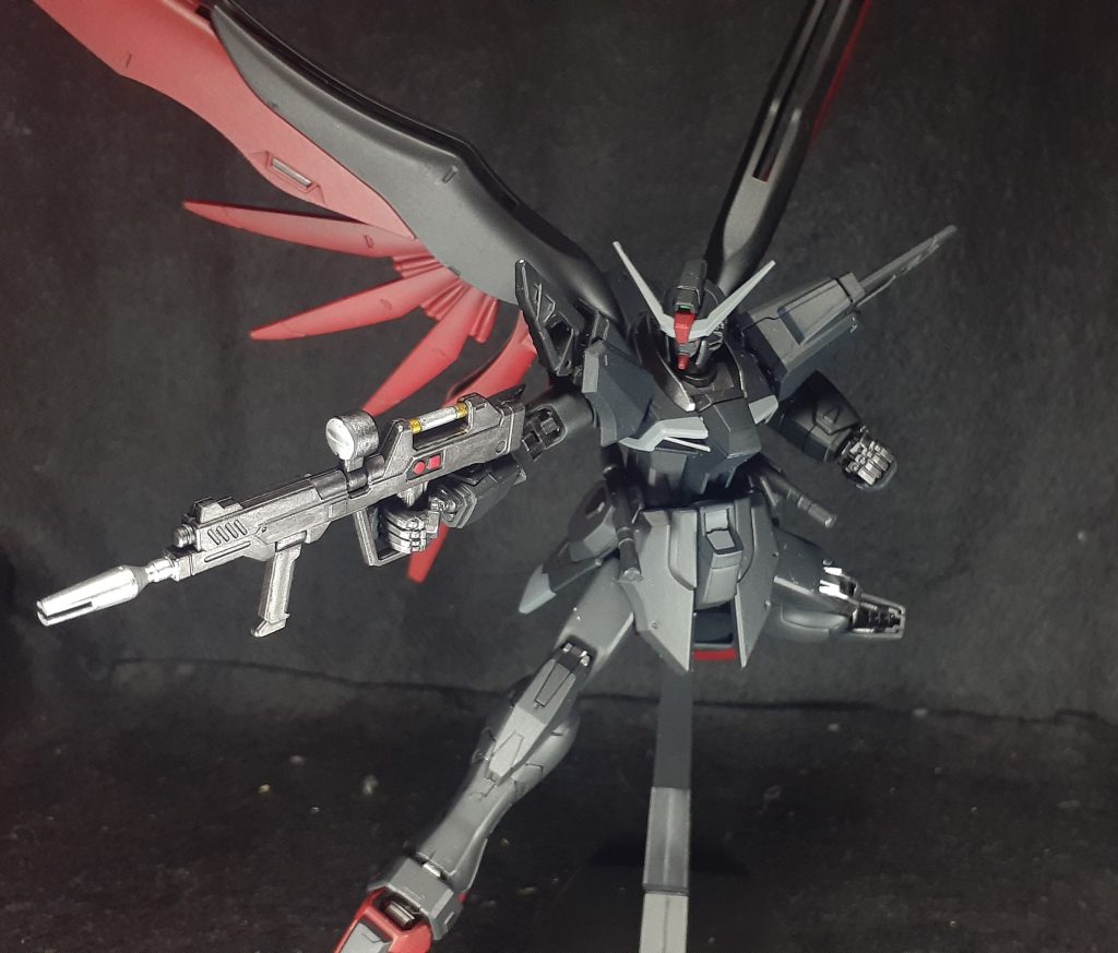 種ポーズライフル、関節部はガンメタで塗装