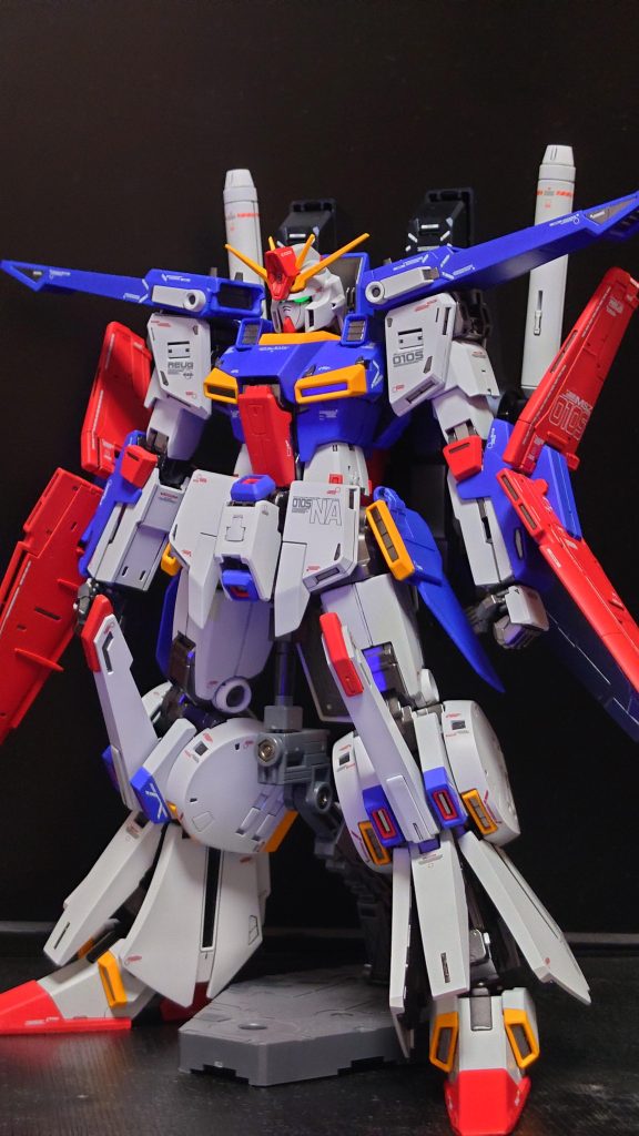 中身はZZカラー