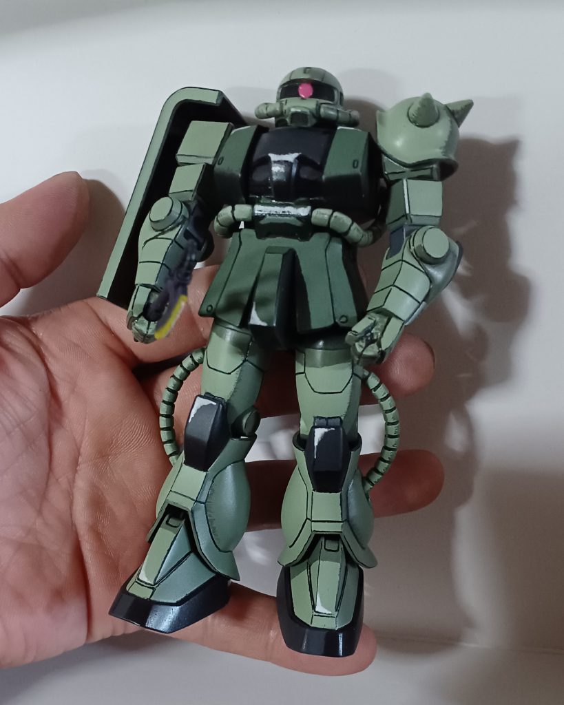 ストライクの筆塗りで塗装ムラの修正などかなり苦労したので、今回はほぼエアブラシでの塗装です。