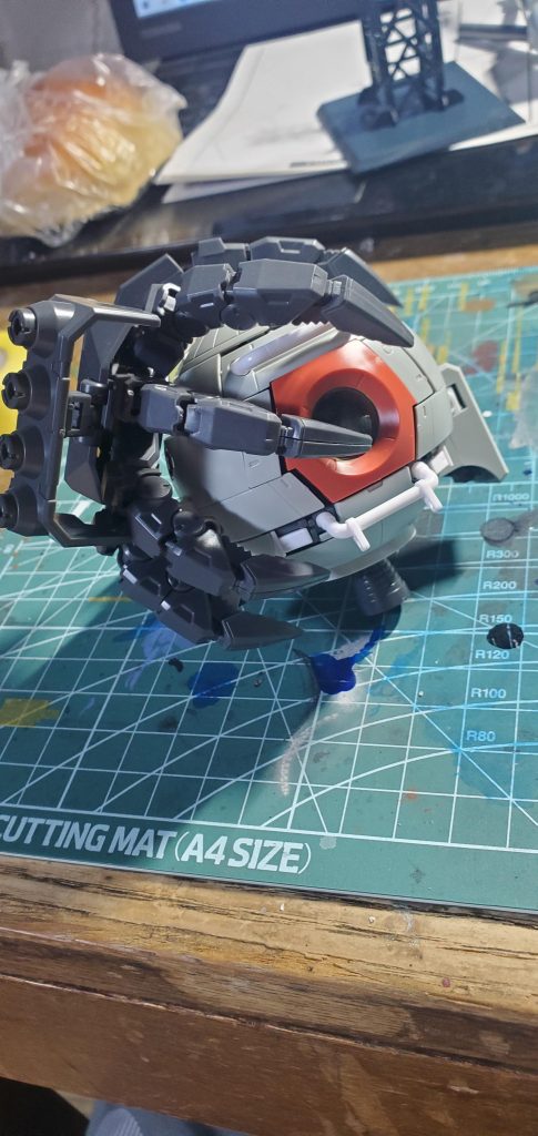 ボールここに誕生。写真のようにどう作ろうか迷走してます。