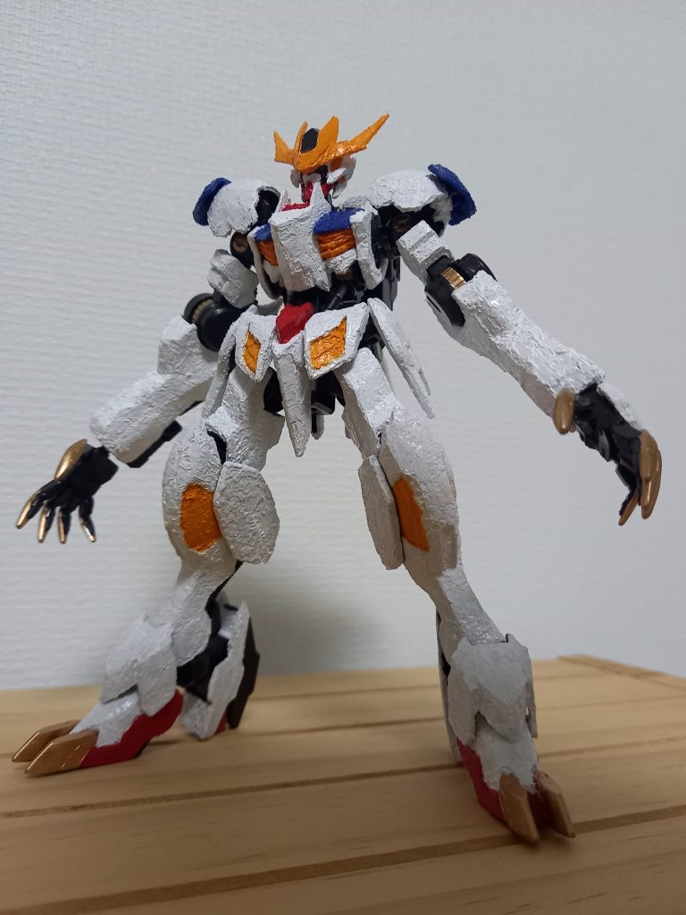 塗装はムラ感を出したくて、全て筆塗りで行っています❗塗装後はウェザリングを施しています✨️