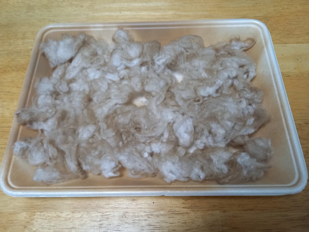 砂埃は綿に缶スプレーで、サッと色をつけました❗️そしてこれらを合わせて…