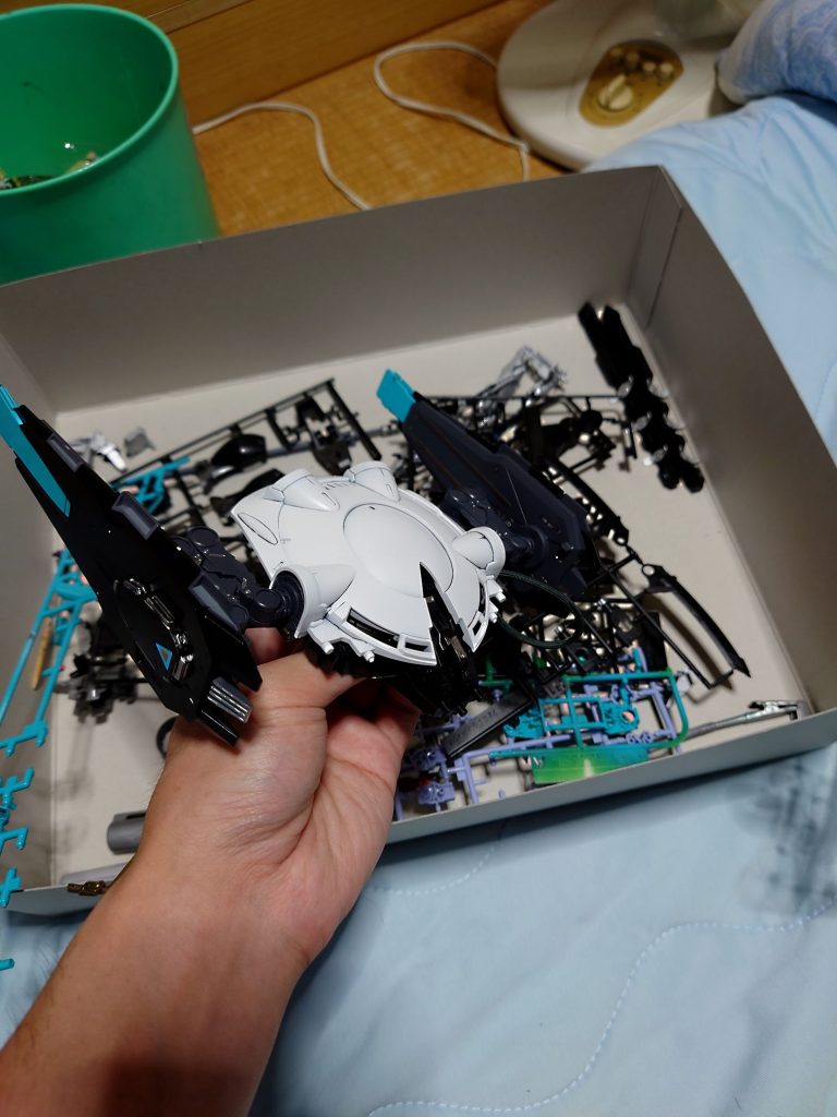 バインダー、真っ黒は真っ黒でカッコいいのかも?