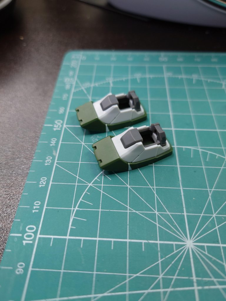 つま先はシュッと